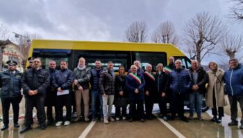 regione-liguria-dona-scuolabus-al-comune-di-torriglia