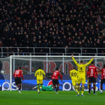 il-milan-cade-a-san-siro,-il-borussia-dortmund-vince-3-1