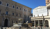 lite-per-un-posto-in-piazza-per-leggere-i-tarocchi,-arrestata-una-cartomante