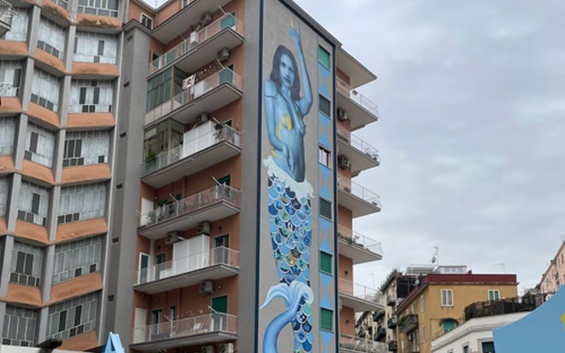 voiello-celebra-l’orgoglio-napoletano-miez’a-via-con-un-murale