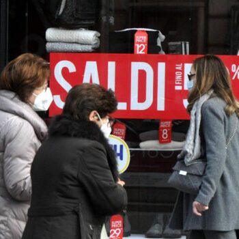 in-sicilia-saldi-invernali-dal-5-gennaio,-tamajo-“in-linea-con-date-nazionali”