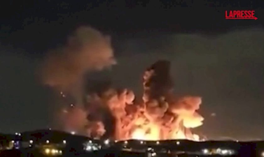 iran,-attacco-usa-contro-isfahan:-colonna-di-fuoco-nella-notte
