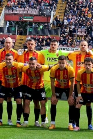 benevento-cosenza-1-1,-la-strega-getta-al-vento-la-vittoria