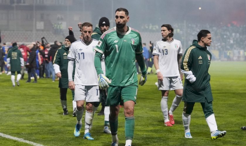 donnarumma-e-gli-appunti-rubati:-un-raccattapalle-della-bosnia-diventa-eroe-nazionale