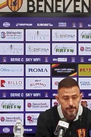 benevento,-floro-flores:-”-ogni-partita-e-piu-difficile-dell’altra”