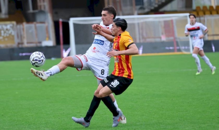 il-foggia-ci-crede-ma-non-basta,-benevento-piu-vicino-alla-b