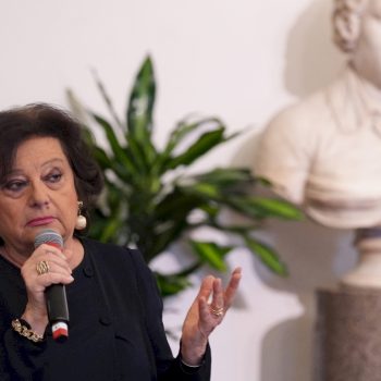matone-(lega):-“domani-a-manifestazione-senza-bandiere-pace,-le-brucerei”