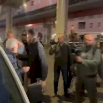 roma,-tensioni-al-corteo-pro-cospito:-ferito-un-poliziotto