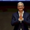 tim-cook-non-e-piu-il-ceo-di-apple:-al-suo-posto-nominato-john-ternus