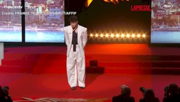 cannes-2026,-peter-jackson-riceve-la-palma-d’oro-alla-carriera-dal-suo-“frodo”