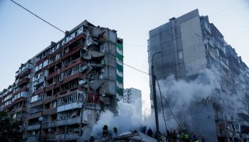 ucraina,-salgono-a-16-i-morti-in-attacco-russo-a-kiev:-tra-le-vittime-anche-2-bambini