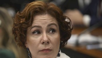 no-all’estradizione-in-brasile-di-carla-zambelli:-scarcerata-l’ex-deputata