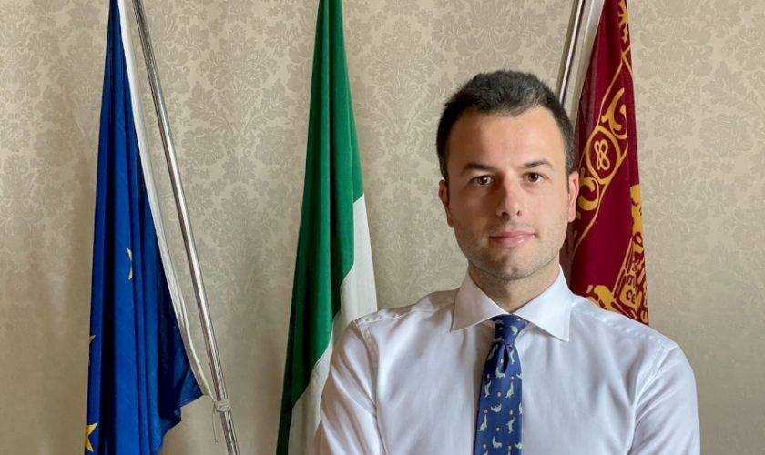 elezioni-comunali-2026:-chi-e-simone-venturini,-la-sorpresa-del-centrodestra-a-venezia