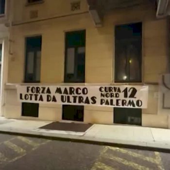 torino,-striscioni-fuori-dall’ospedale-molinette-per-il-tifoso-della-juventus-ferito