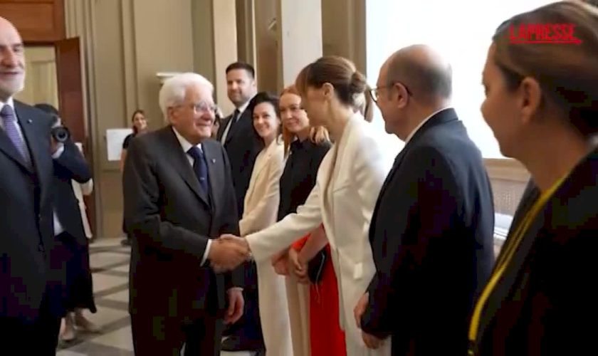 2-giugno,-mattarella-saluta-artisti-e-sportivi-al-quirinale