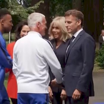 macron-in-visita-alla-nazionale-francese-prima-della-partenza-per-il-mondiale