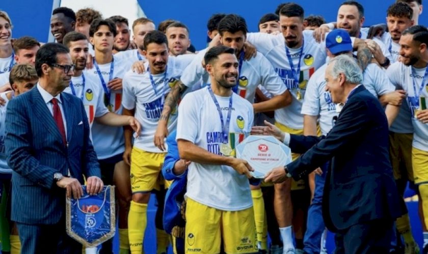 serie-d,-la-scafatese-e-campione-d’italia:-6-0-al-vado