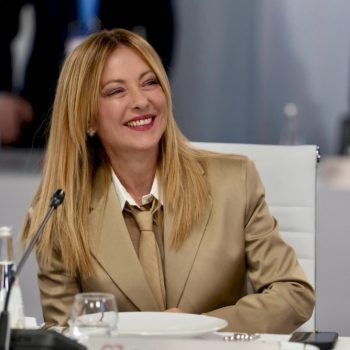 g7-a-evian,-meloni-non-si-sbilancia-su-vannacci-nel-centrodestra.-e-su-trump:-“rapporti-immutati”