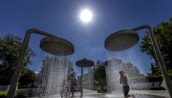 ondata-di-caldo-in-italia:-bollino-rosso-in-8-citta,-allerta-del-ministero-della-salute