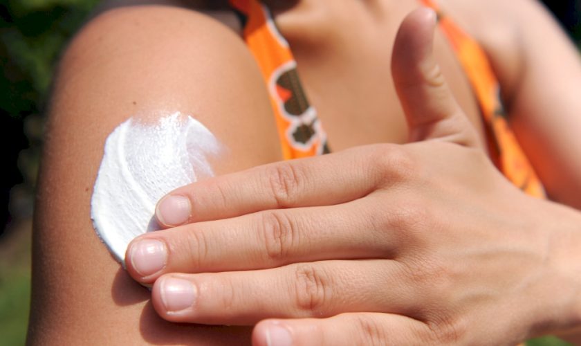 scottature,-colpi-di-sole-e-disidratazione:-come-prevenire-le-insidie-dell’estate