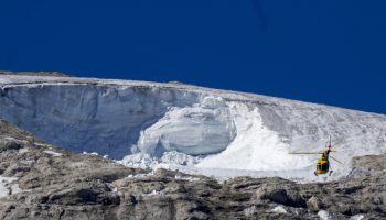 marmolada,-quattro-anni-fa-il-collasso-del-ghiacciaio:-11-i-morti