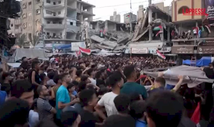 mondiali-2026,-tra-le-rovine-di-gaza-i-palestinesi-guardano-argentina-egitto