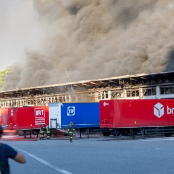 incendio-bartolini-a-milano,-finestre-chiuse-nel-raggio-di-2-chilometri