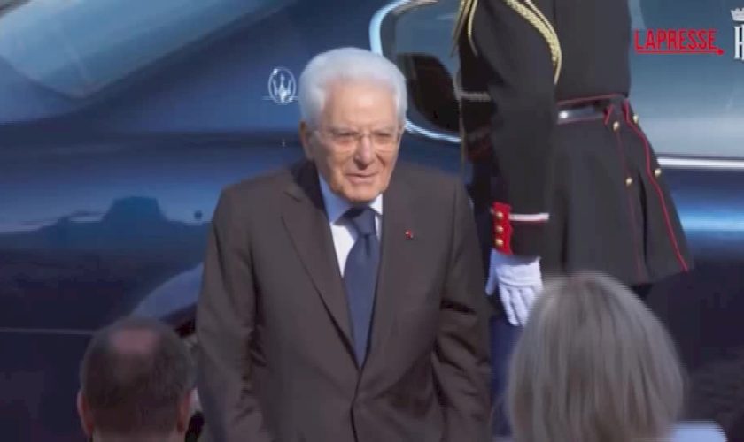 francia,-l’arrivo-di-mattarella-alla-parata-militare-del-14-luglio