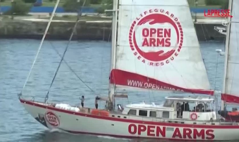 cuba,-arriva-a-l’avana-una-barca-a-vela-di-open-arms-con-aiuti-umanitari