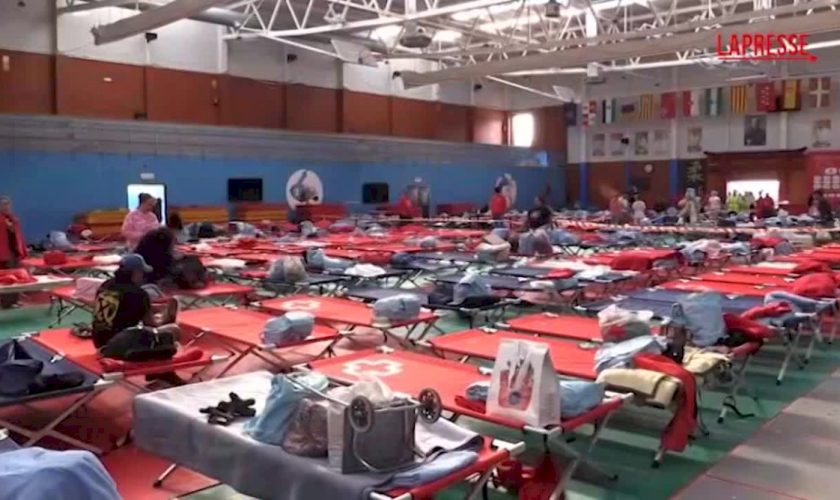 spagna,-a-madrid-centri-di-evacuazione-per-le-persone-colpite-dagli-incendi