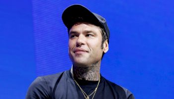 fedez-dimesso-dall’ospedale,-torna-a-casa:-“ho-avuto-paura-di-non-riabbracciare-i-miei-figli”