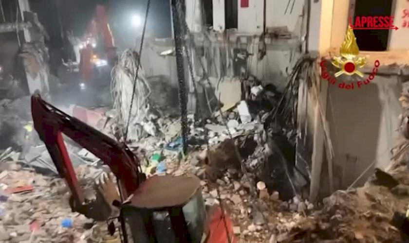 crollo-a-messina,-i-vigili-del-fuoco-cercano-i-tre-dispersi