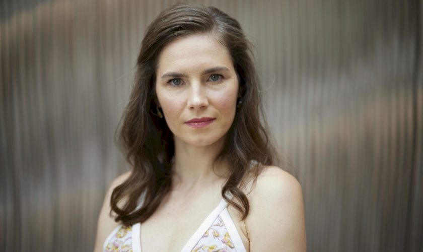 amanda-knox,-debutta-lo-spettacolo-sul-caso-meredith.-le-prime-recensioni:-“non-fa-ridere”