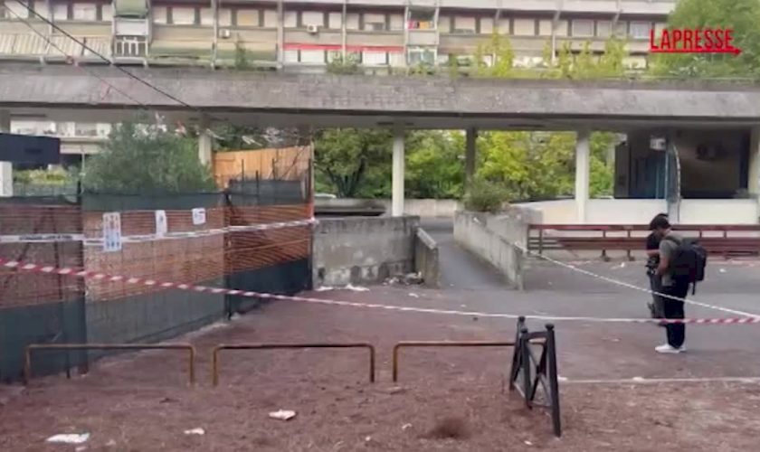 roma,-24enne-ucciso-a-colpi-di-pistola-dopo-un-lite:-i-rilievi-della-polizia-sul-luogo-del-delitto