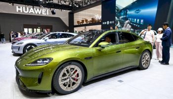 cina,-cresce-il-consumo-energetico-per-auto-elettriche-e-servizi-dati-internet