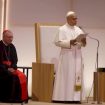 papa-leone-xiv-al-meeting-di-rimini:-“prima-dei-confini-ci-sono-sempre-le-persone”
