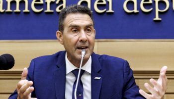 vannacci-e-il-programma-di-futuro-nazionale:-“l’aborto-non-e-un-diritto-e-stop-alle-unioni-civili”