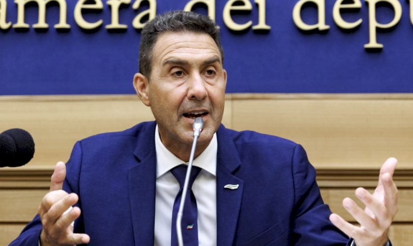 vannacci-e-il-programma-di-futuro-nazionale:-“l’aborto-non-e-un-diritto-e-stop-alle-unioni-civili”