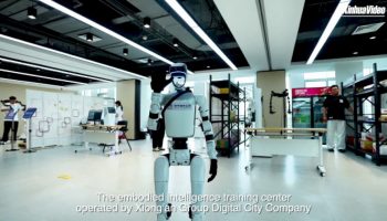 cina:-come-vanno-a-“scuola”-i-robot-a-xiong’an?