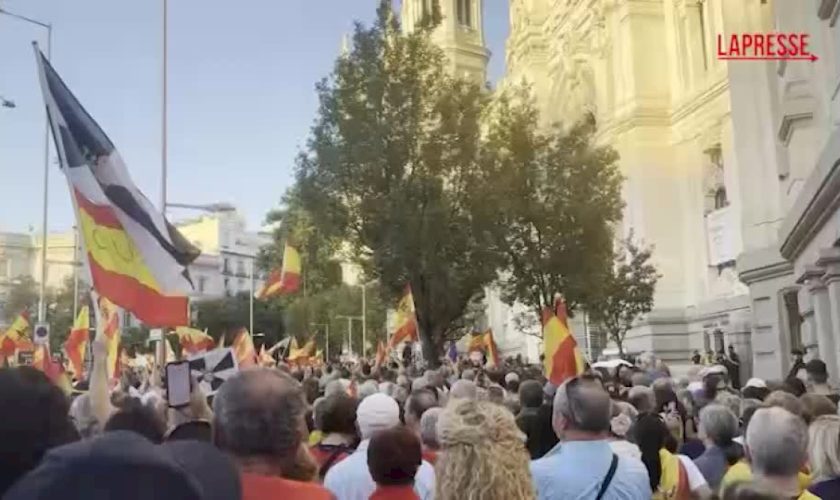migranti,-50mila-persone-in-piazza-a-madrid-per-ceuta:-insulti-e-cori-contro-sanchez