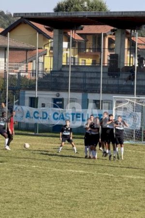 la-castellettese-parte-forte:-due-reti-per-domare-la-varalpombiese