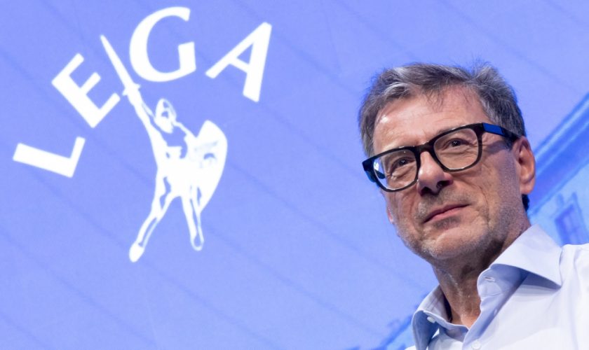 manovra,-giorgetti:-“possibile-alzare-tetto-flat-tax.-su-pensioni-serve-equita”