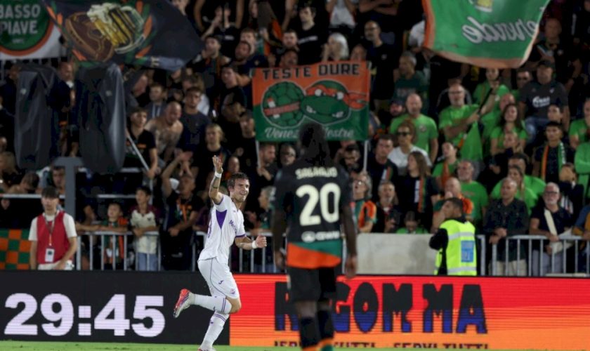 la-fiorentina-rinasce-con-vanoli-e-mastantuono,-venezia-ko-4-2
