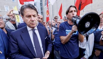 legge-elettorale,-scontro-sulle-firme:-conte-in-piazza-con-onorato.-martedi-il-voto