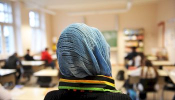 scuola,-attese-le-norme-su-stranieri-e-burqa:-giovedi-il-cdm.-opposizione:-“propaganda-su pelle bimbi”